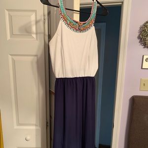 Charming Charlie maxi dress 👗 size medium!
